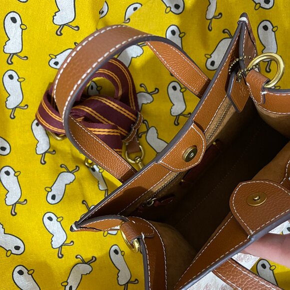 Coach Classic Print Leather Tote Bag - Picture 6 of 8